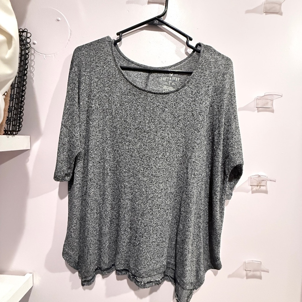 American Eagle Outfitters Heathered Gray Short Sleeve Top